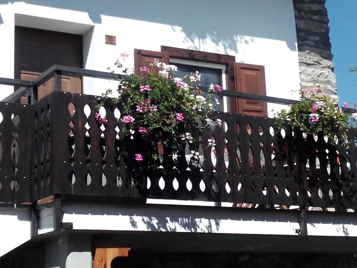 Maison Mey - Cir Vda Gignod 008 Aosta Exterior photo